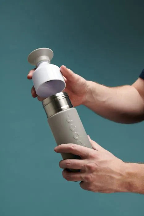 Dopper Insulated im Alltag: Kaffee unterwegs oder Wasser beim Workout