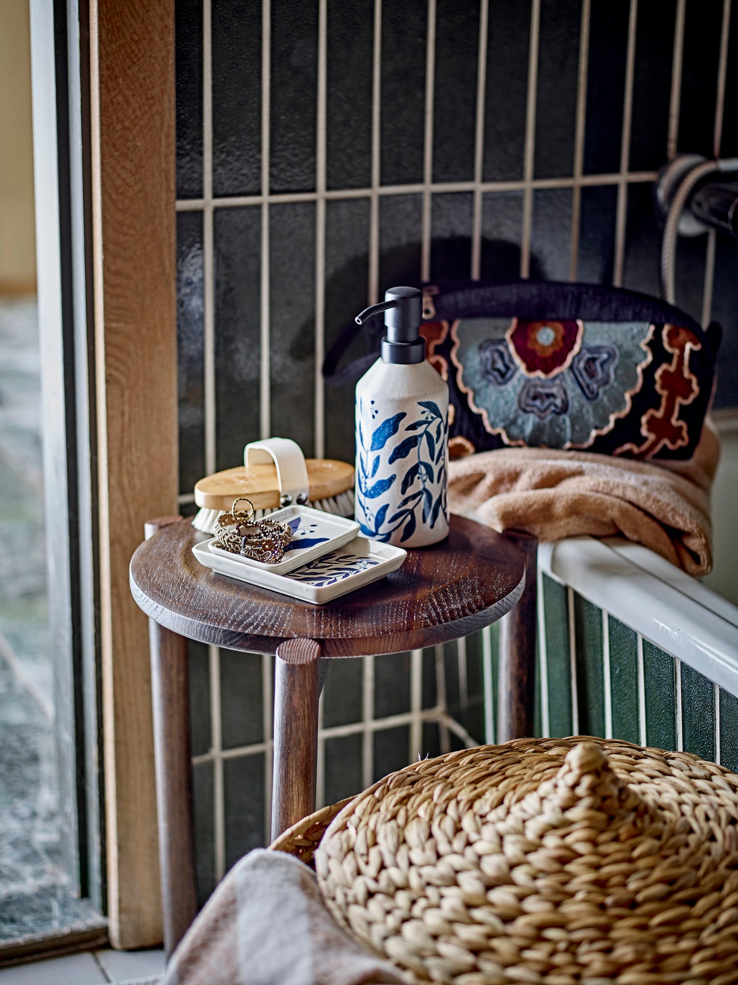 Schalen "Aurora" von Bloomingville - Perfekt zur Aufbewahrung von Kleinigkeiten, wie Schmuck, im Bad.