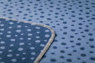 Der Kuschelfreund "Bär" von David Fussenger - doppelseitige Decke