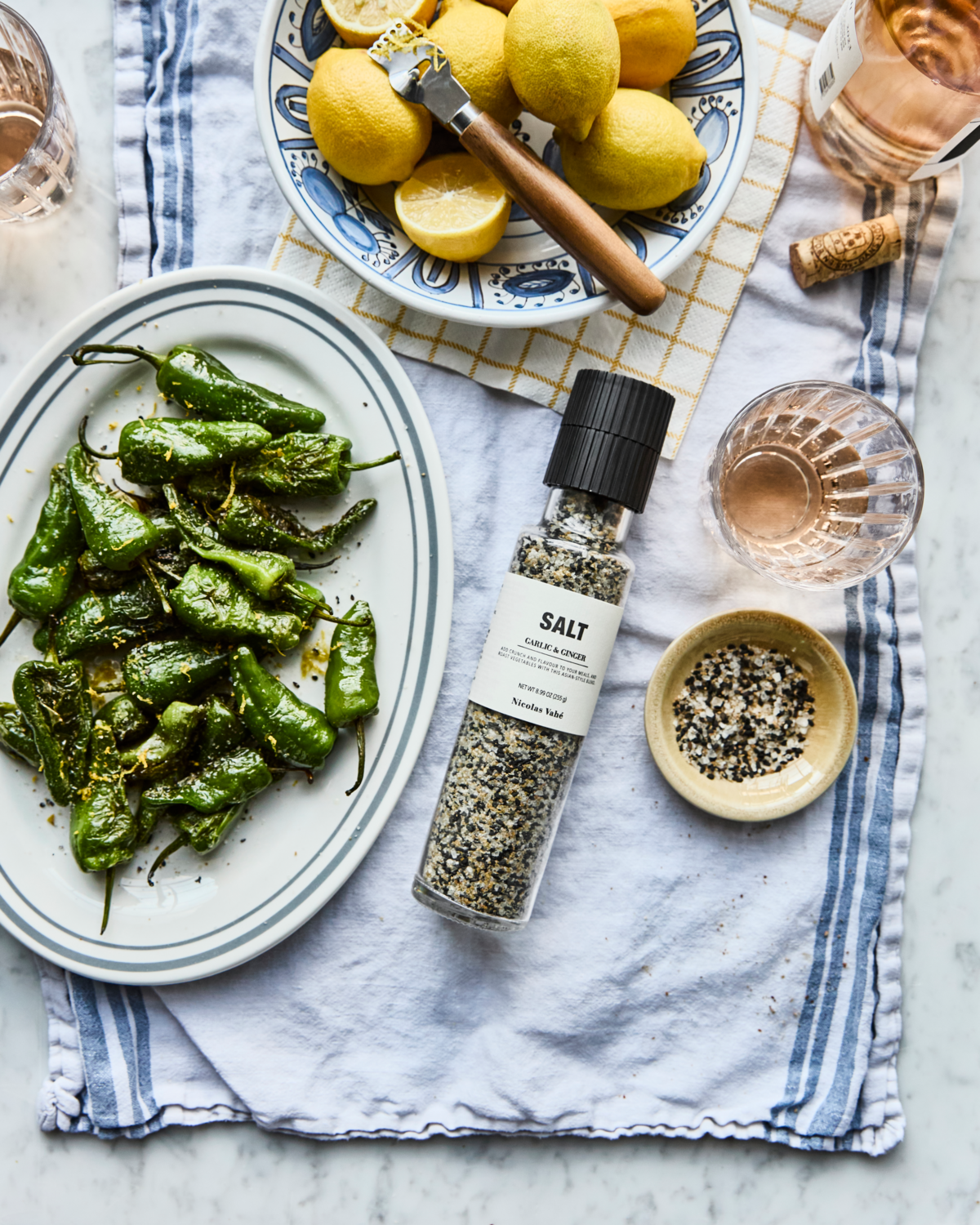 Salzmühle §Garlic & Ginger" von Nicolas Vahé - Serviervorschlag zur Dinnerparty