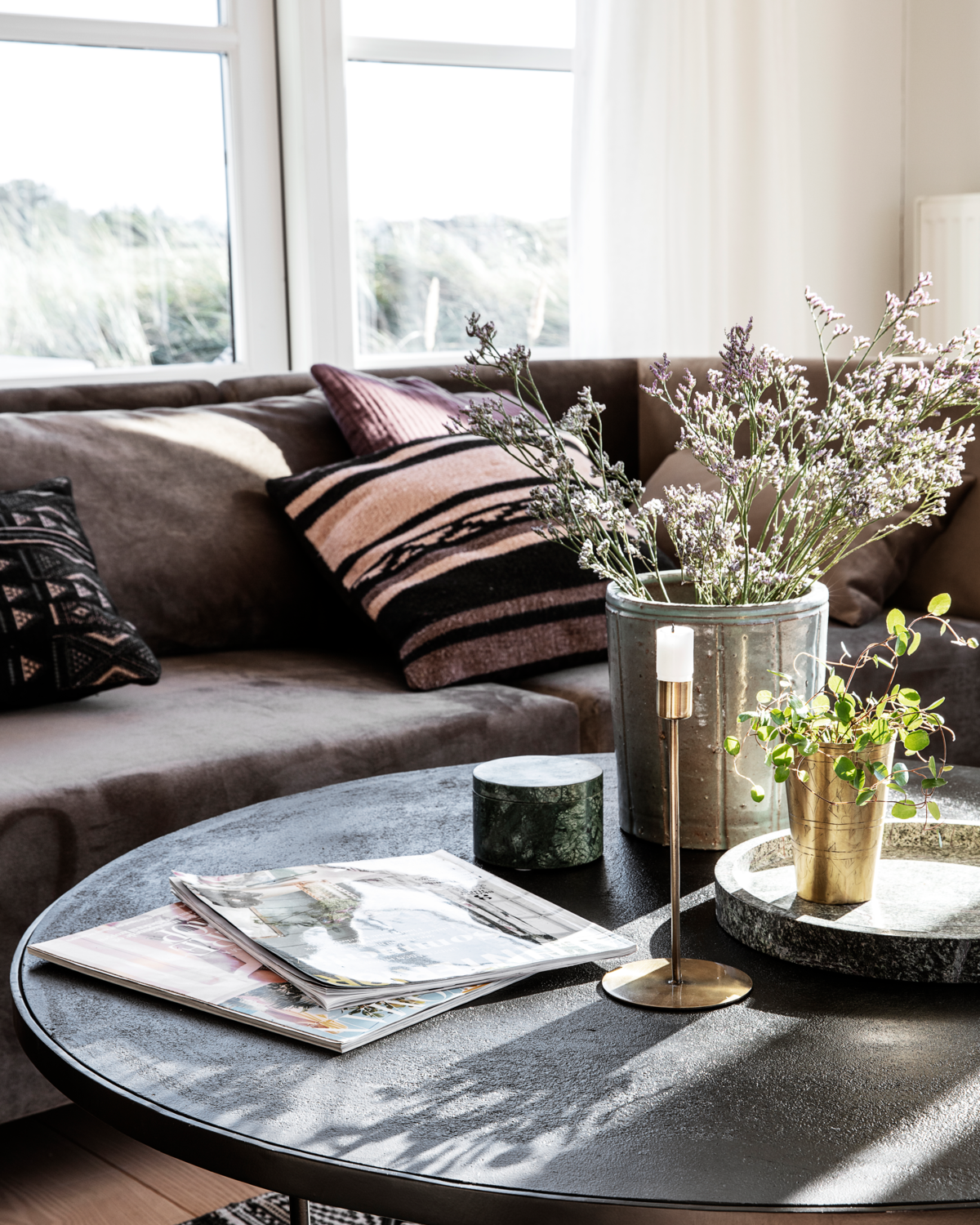 Kerzenständer "Anit" von House Doctor: schlichtes, rundes Design, 20 cm hoch