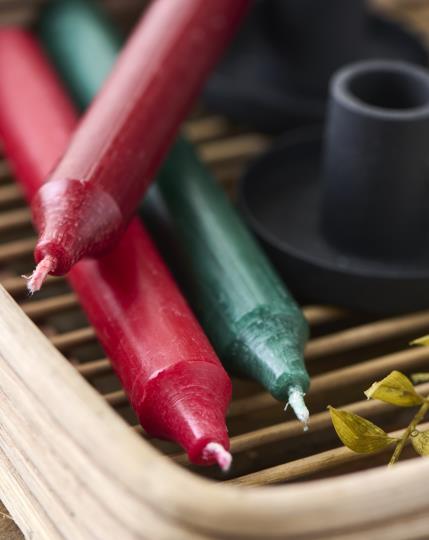 Kerze "Rustik" in bordeaux von IB Laursen - im MIx mit moosgrün für vielfältige Kombinationsmöglcihkeiten