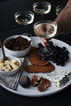 Das Champagnerglas von ERNST: ideal für Prossecco oder Espressomartini