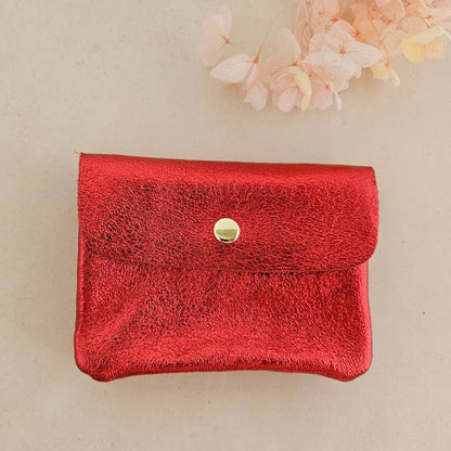 Portemonnaie aus schimmerndem Leder in rot - Ideal für den Alltag oder für die nächste Party. Hergestellt in Italien.