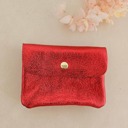 Portemonnaie aus schimmerndem Leder in rot - Ideal für den Alltag oder für die nächste Party. Hergestellt in Italien.