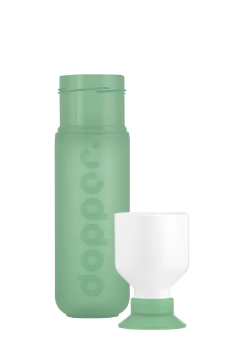 Dopper 450 ml Trinkflasche in der Farbe Moody Mint - mit integriertem Becher