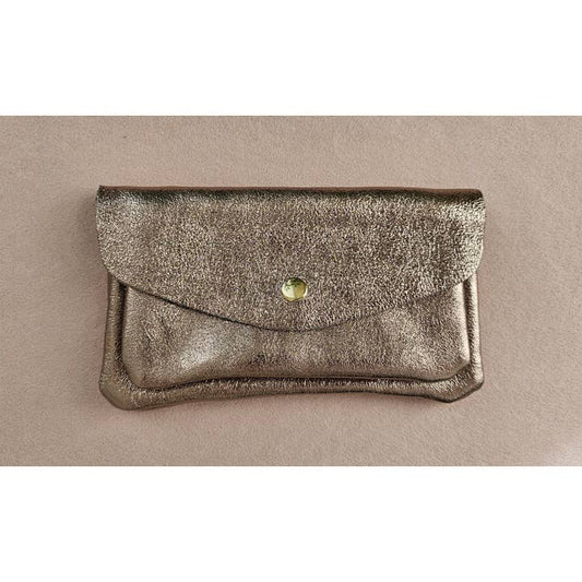 Portemonnaie aus schimmerndem Leder in beige - Ideal für den Alltag oder für die nächste Party.