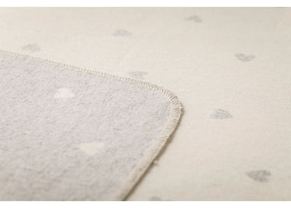 Babydecke "Herzen" in grau von David Fussengger -  doppelseitge Decke mit Herzen