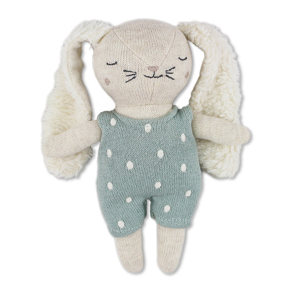 Babyrassel "Hase" mit hellblauer Latzhose von Ava & Yves - Produktabbildung