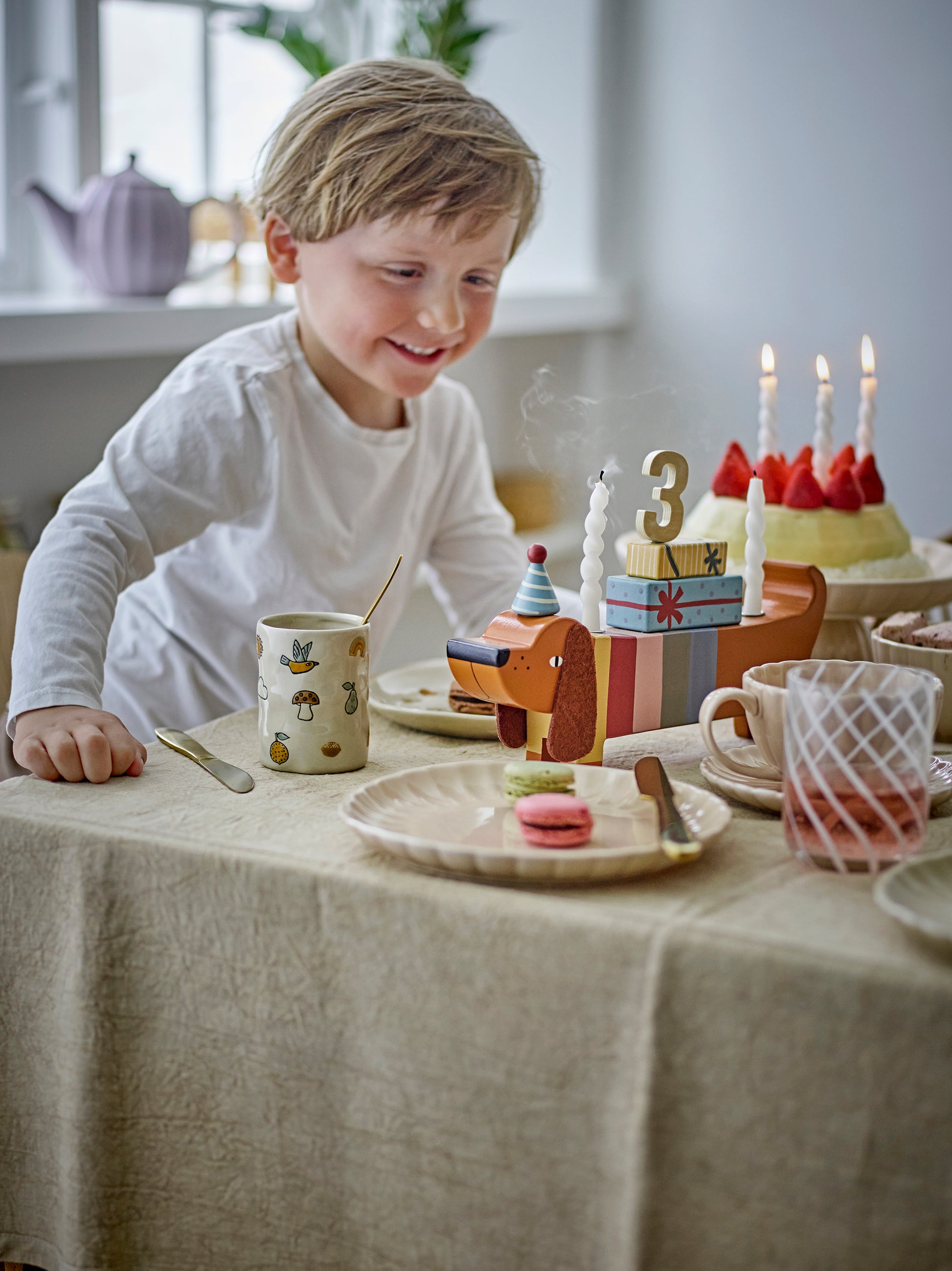 Geburtstagszug "Charlie" von Blomingville MINI - der perfekte Belgeiter für jeden Kindergeburtstag
