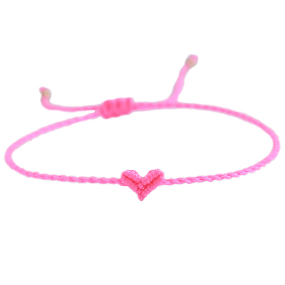 Armband mit geflochtenem Herz in pink von Love Ibiza. 