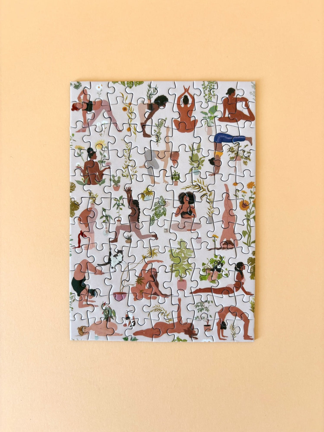 Mini Puzzle "Plant Yoga" von Piecely: Feiert die weibliche Form, Pflanzen und die Freuden des Yoga.