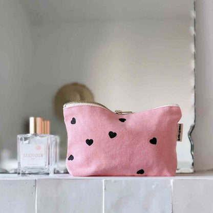 Tasche "Sofia" in rosa mit Herzen von Rose in April - Perfekt für Stifte, Notizbücher und Make-up.