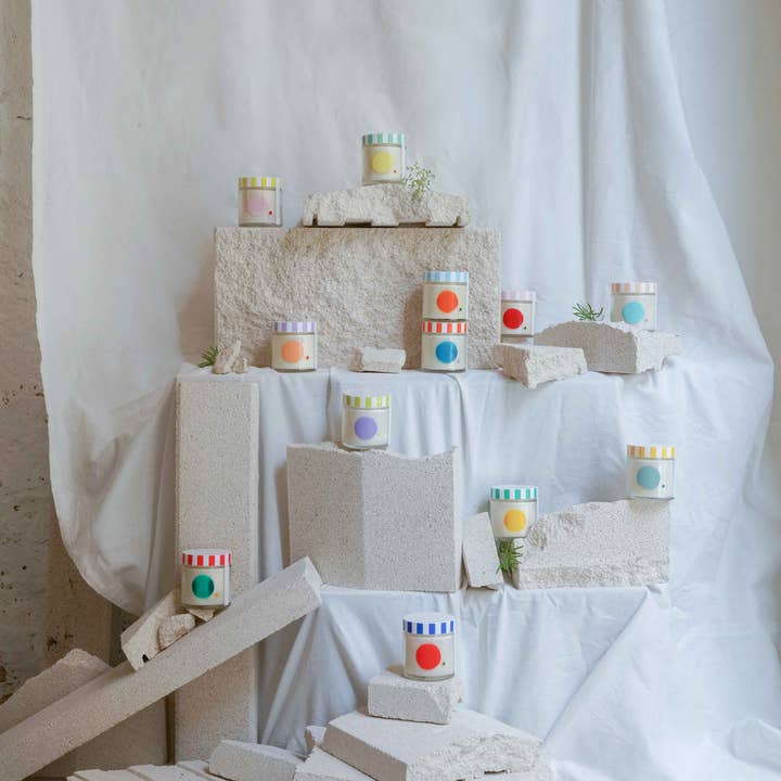 Handgemachte Duftkerze "Aloe Vera & Wacholder" von to:form - Überblick Duftkerzen