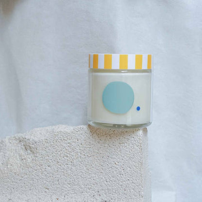 Handgemachte Duftkerze "Aloe Vera & Wacholder" von to:form - Handbemaltes unikat