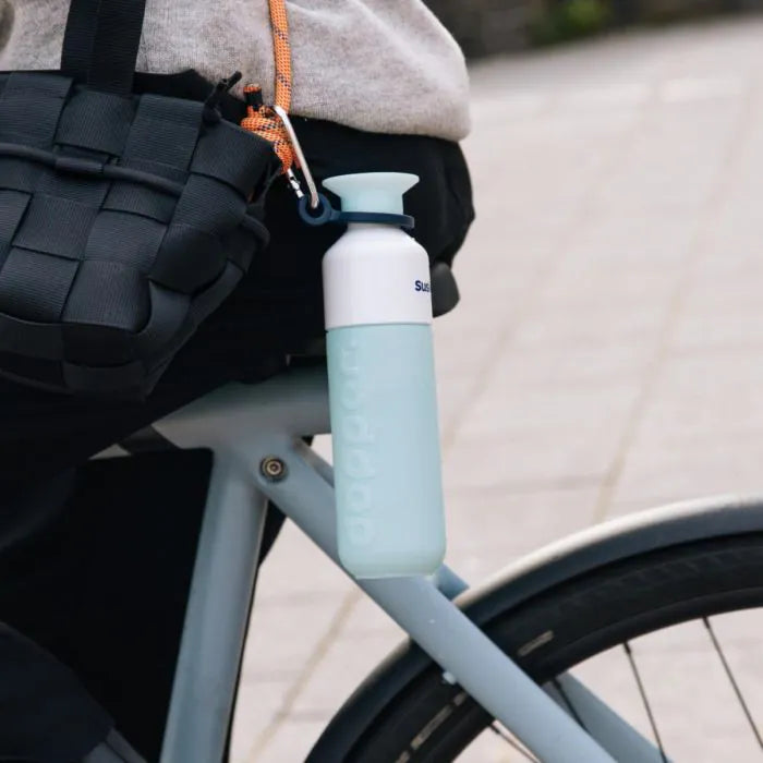 Dopper 450 ml Trinkflasche in der Farbe Polarblau - praktischer Alltagsbegleiter