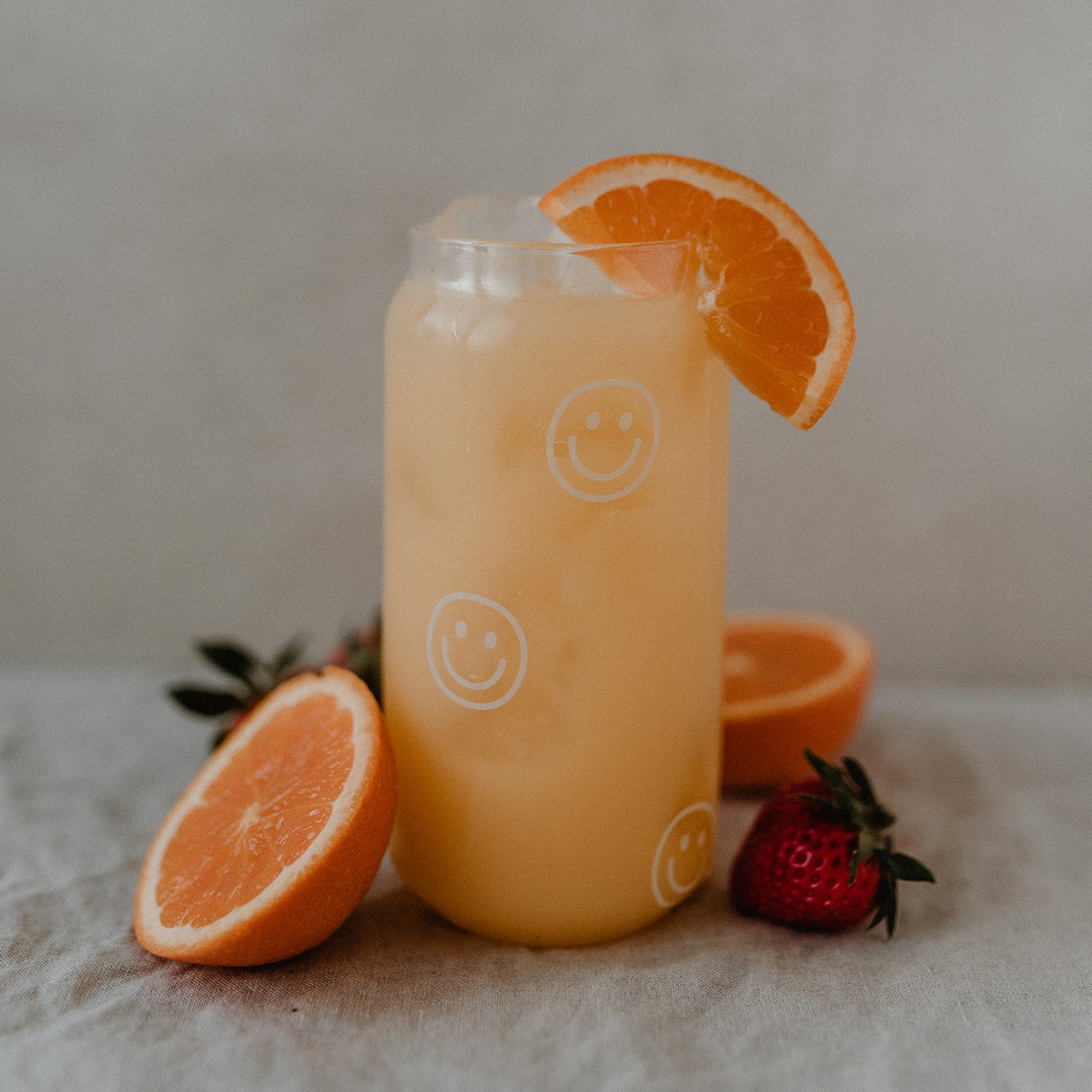 Glas Smiley von Eulenschnitt – stilvoller Alltagsbegleiter für Getränke