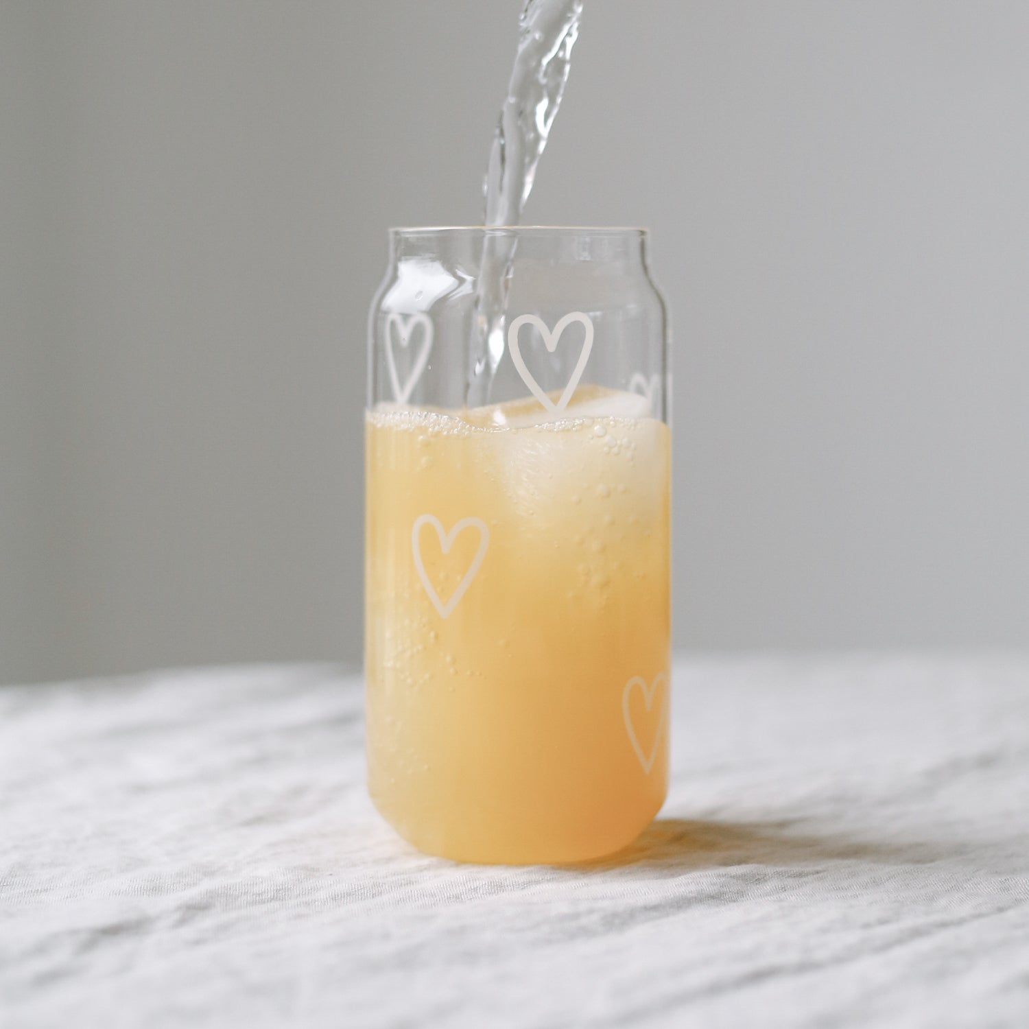 Glas Herzen von Eulenschnitt – zeitloser Begleiter für Wasser, Saft & Kaffee