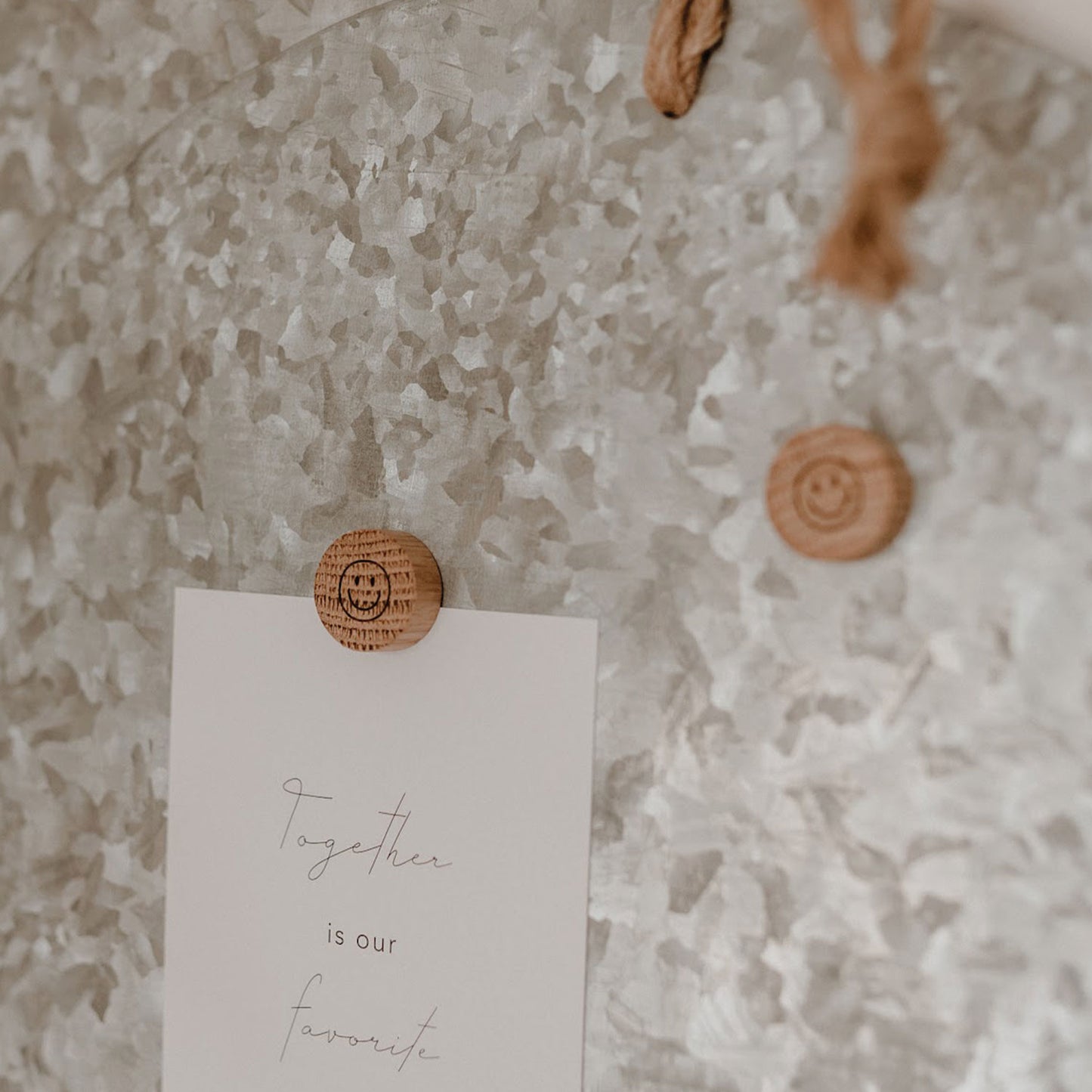 Holzmagnete Smiley – für Fotos, Notizen und Erinnerungen