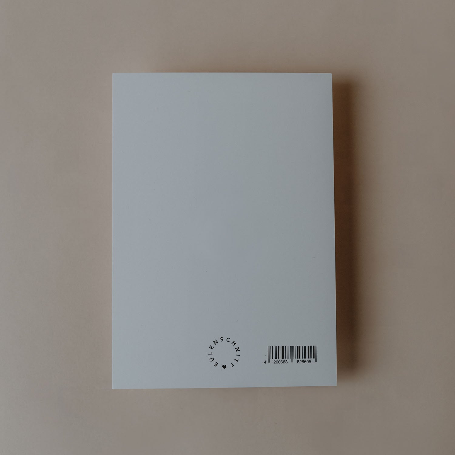 Liebevoll designte Postkarte von Eulenschnitt – Rückseite blanko für deine persönliche Botschaft.