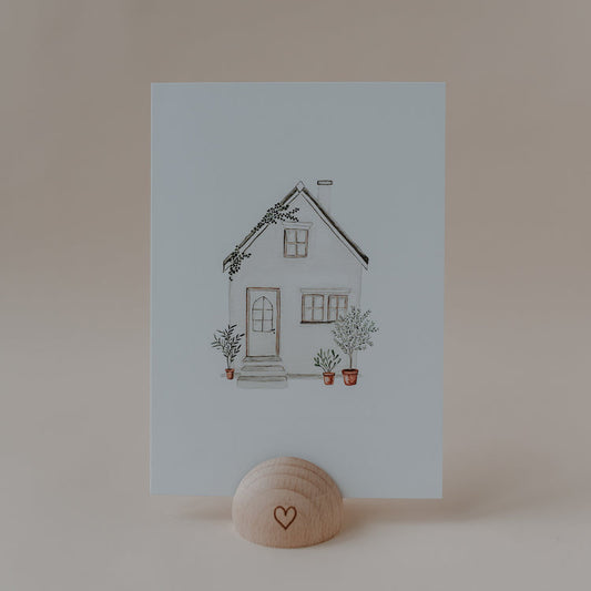 Liebevoll designte Postkarte „Haus“ von Eulenschnitt: Aquarelldesign, 400 g Papier, made in Germany. 