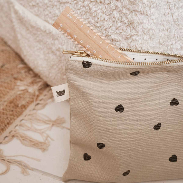 Clutch "Lili" in natur mit schwarzen Herzen von Rose in April - ideale Geschenkidee