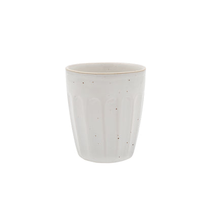 Becher Colina von Eulenschnitt – handgemachter Steingutbecher im minimalistischen Scandi Look