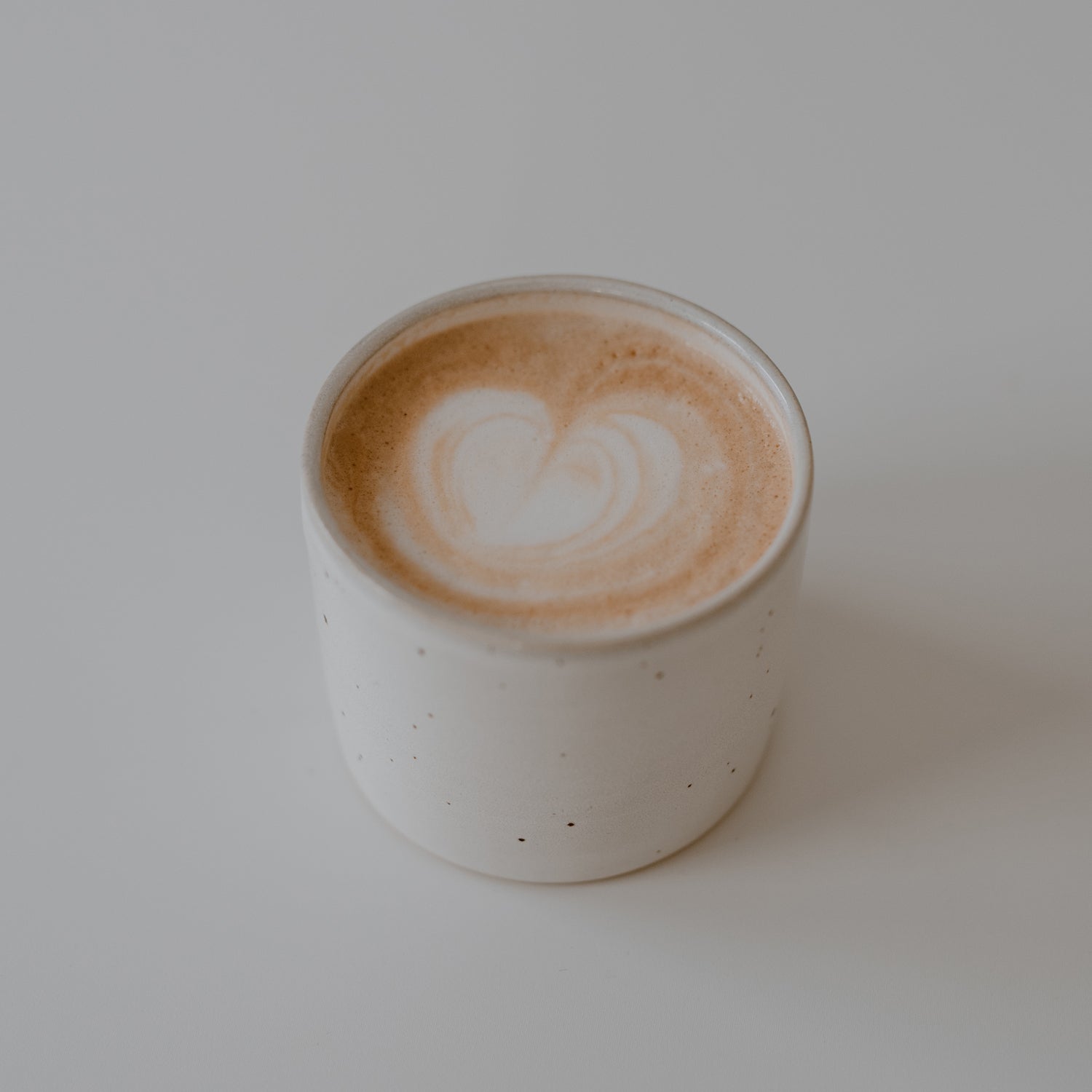 Schälchen "Calma" von Eulenschnitt - Anwendungsbeispiel als Kaffeebecher