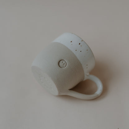 Espressotasse Smiley von Eulenschnitt – minimalistisches Design mit Smiley-Detail