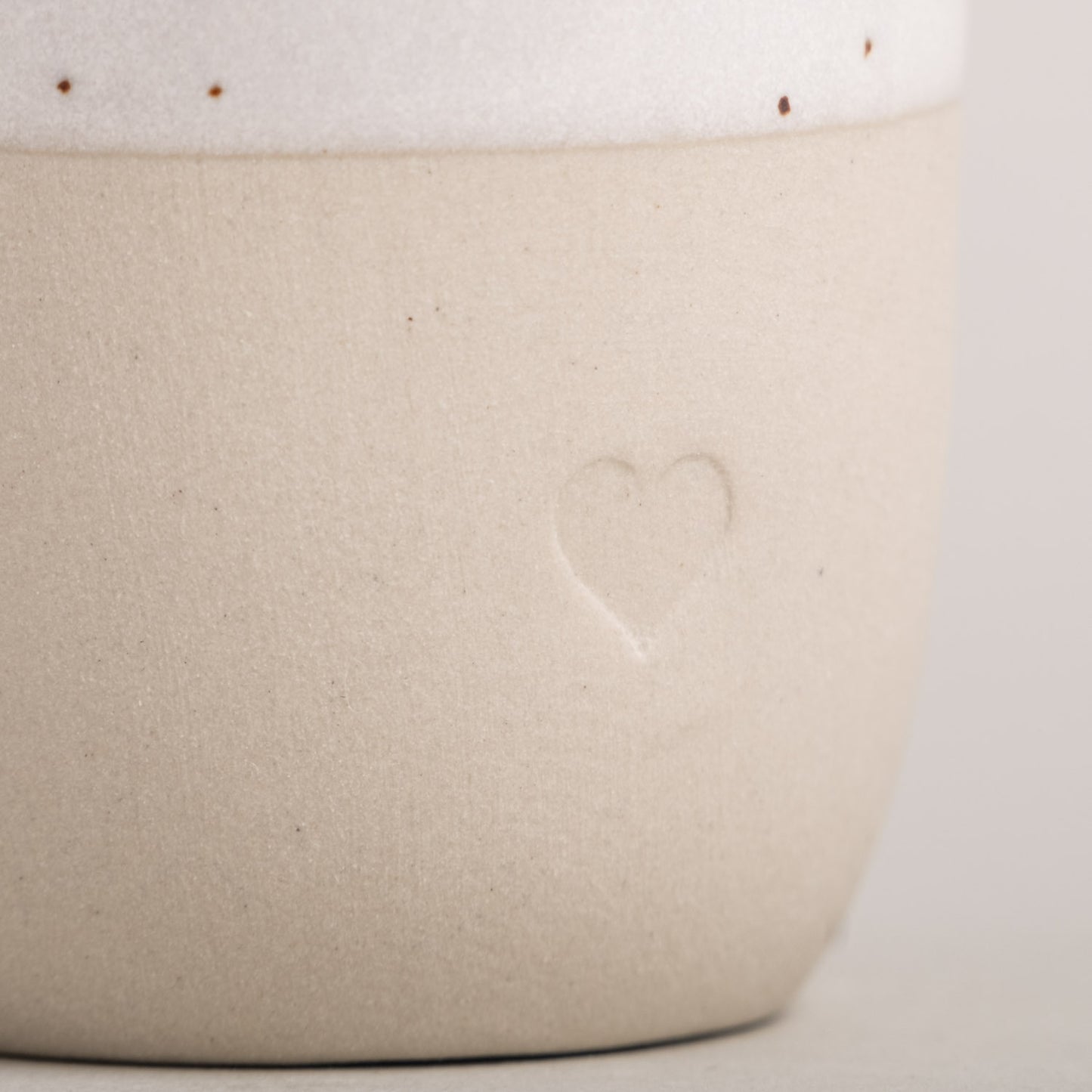 Eulenschnitt Espressobecher Herz – liebevolles Detail mit Prägung im Scandi Look