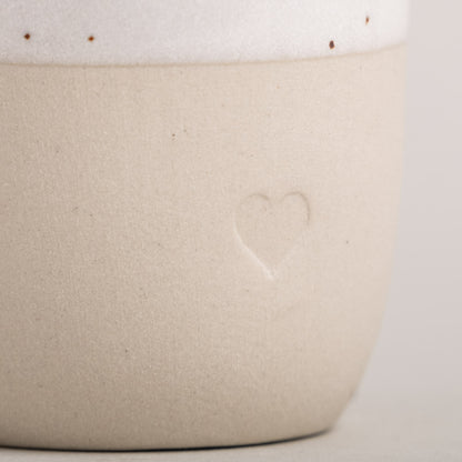 Eulenschnitt Espressobecher Herz – liebevolles Detail mit Prägung im Scandi Look