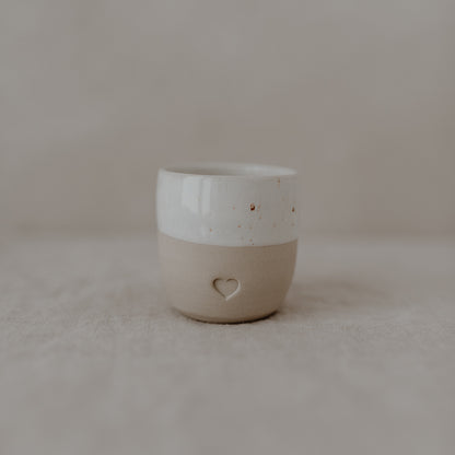 Handgefertigter Espressobecher Herz von Eulenschnitt mit individueller Glasur