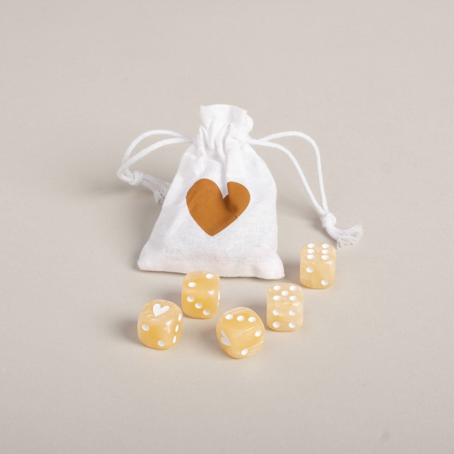 Würfelset Perlmutt von Eulenschnitt – mit Stoffbeutel