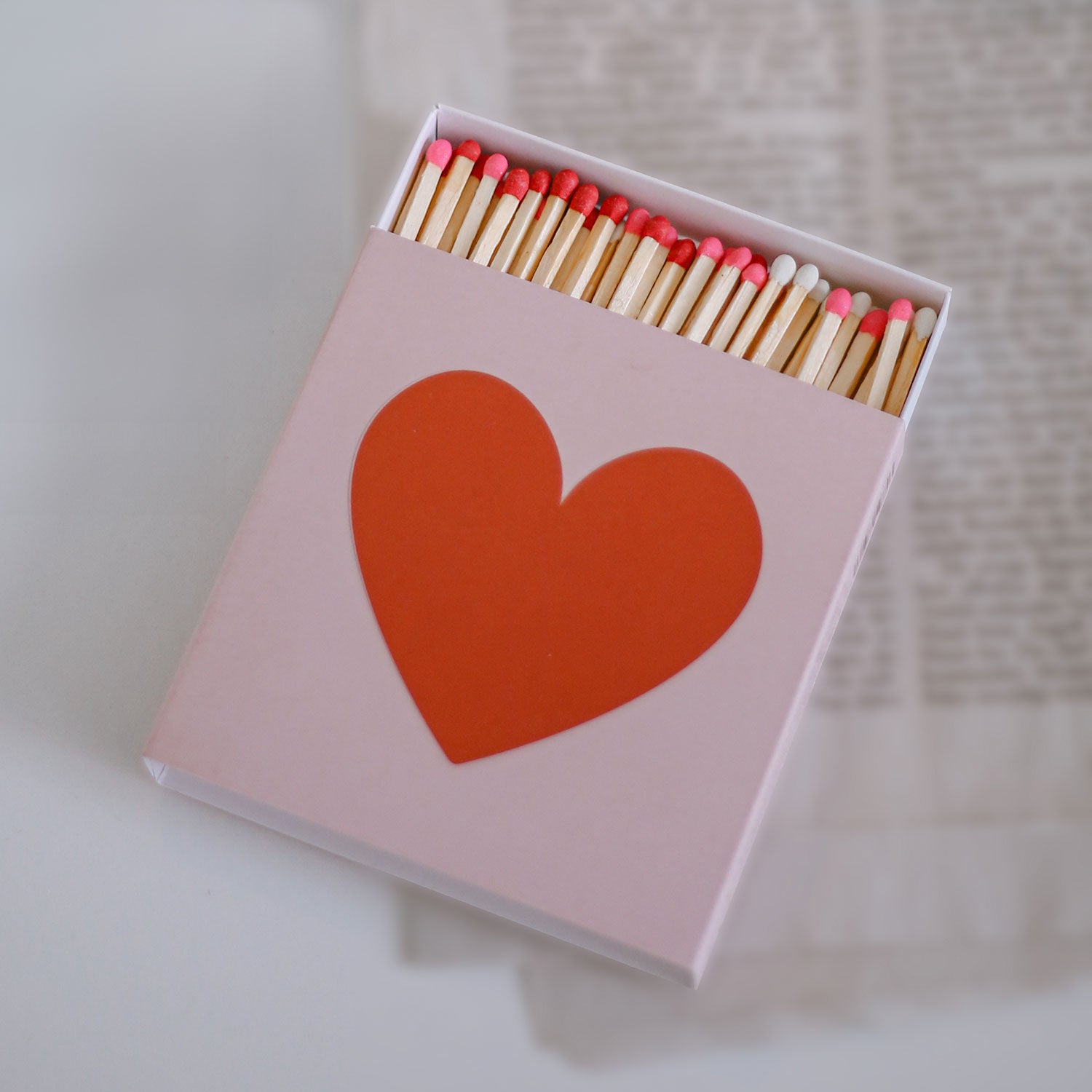 Streichhölzer Herz / Make a wish – offene Verpackung mit Blick auf Streichholzöpfe