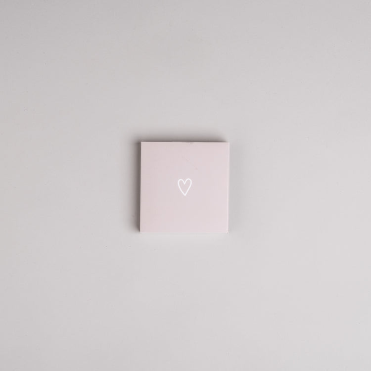 Streichhölzer "Blumenmädchen" von Eulenschnitt - Rückseite mit geprägtem, kleinen weißen Herz