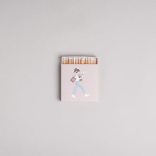 Streichhölzer "Blumenmädchen" von Eulenschnitt - Vorderseite mit Blumenmädchen