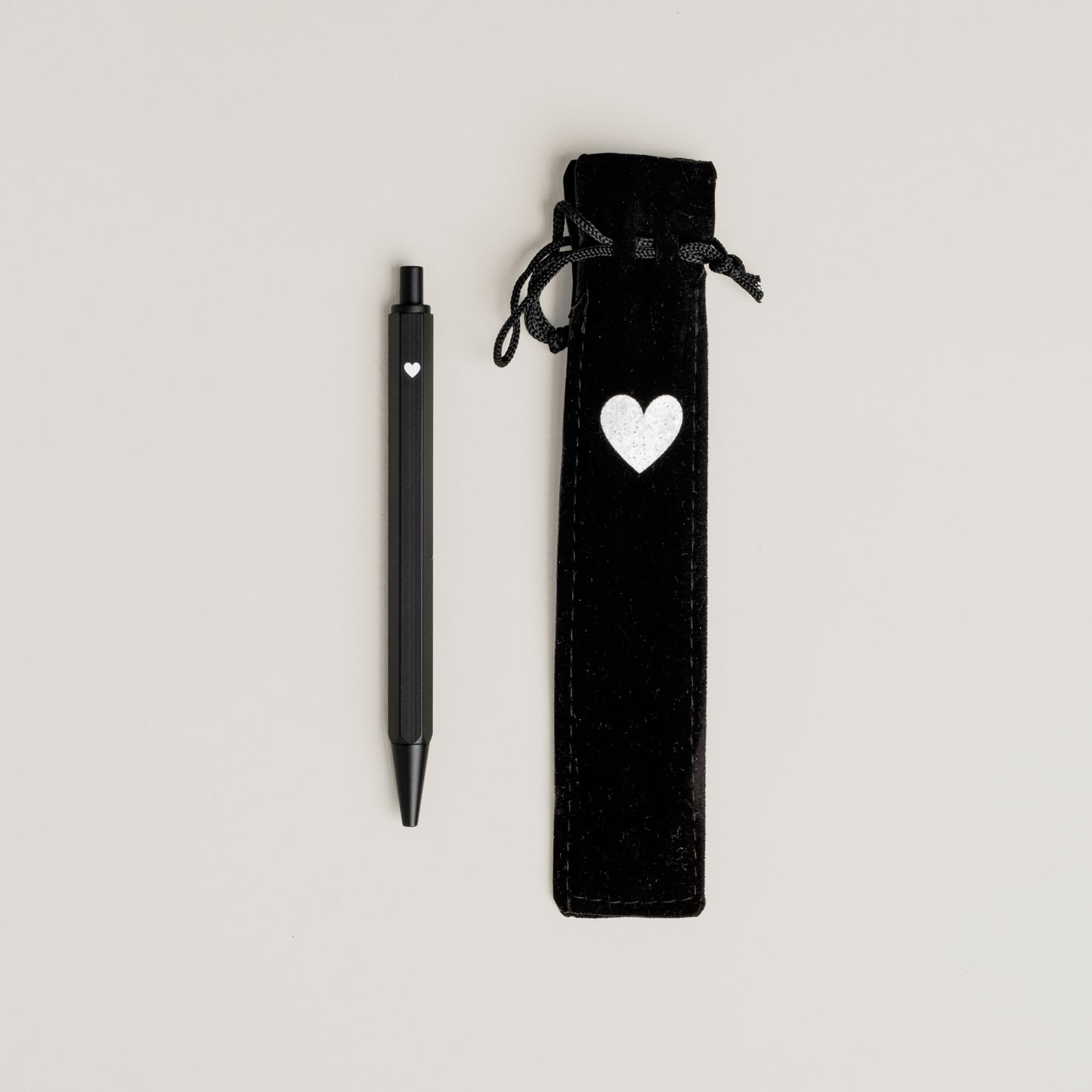 Kugelschreiber Schwarz von Eulenschnitt – mit Geschenkverpackung