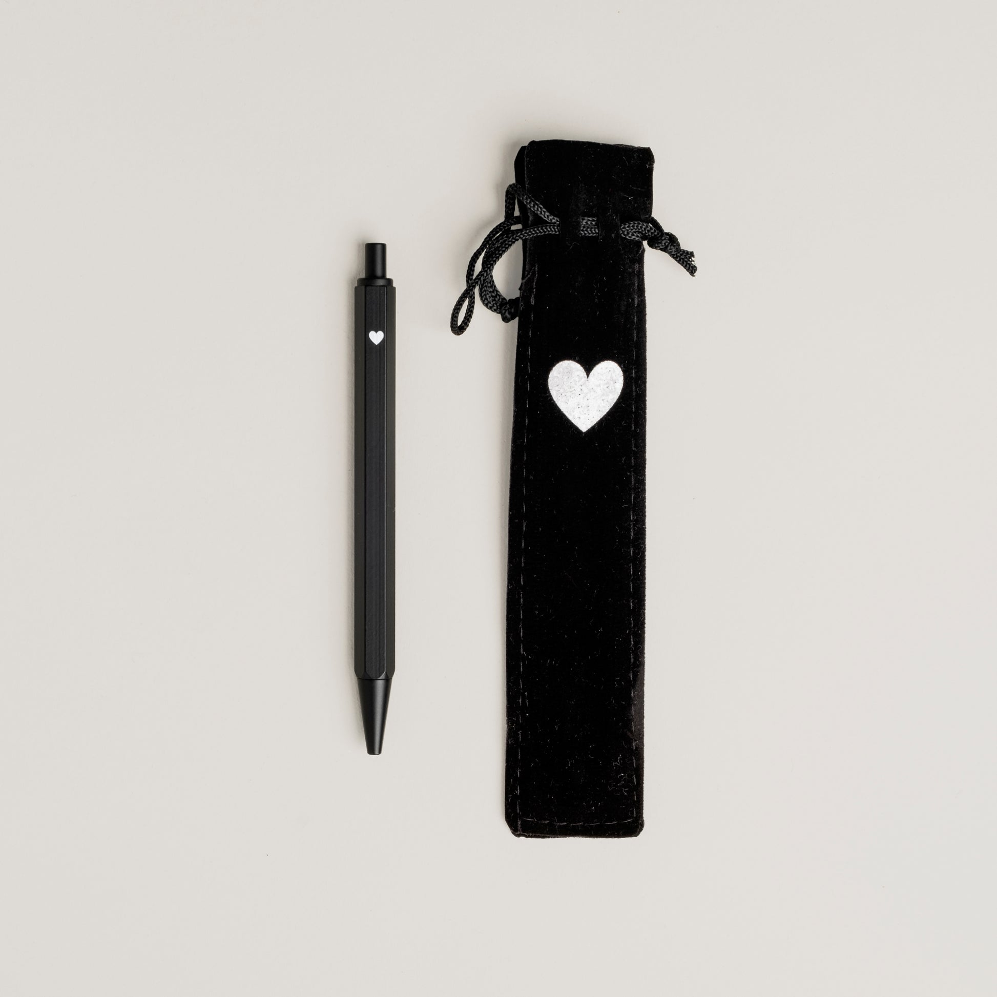 Kugelschreiber Schwarz von Eulenschnitt – mit Geschenkverpackung