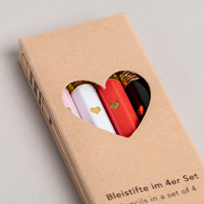 Bleistifte im 4er Set in rot von Eulenschnitt- Verpackung mit ausgestanztem Herz