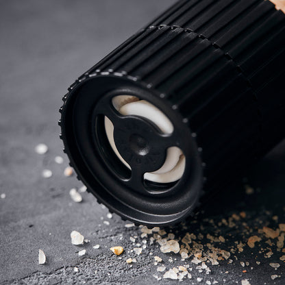 Salzmühle "Garlic & Red Chilli Pepper" - mit integrierter Keramikmühle